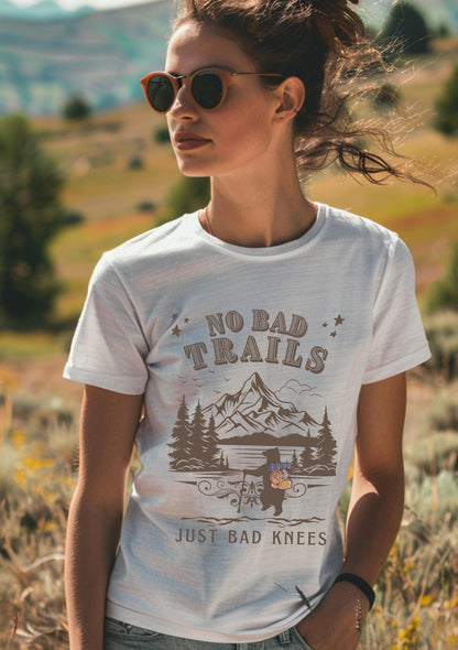 No Bad Trails Just Bad Knees Cute Bears Hiking Vintage T-Shirt, Retro 90s Forest Adventure Mountains Shirt, Funny Teddy Bears T Shirt